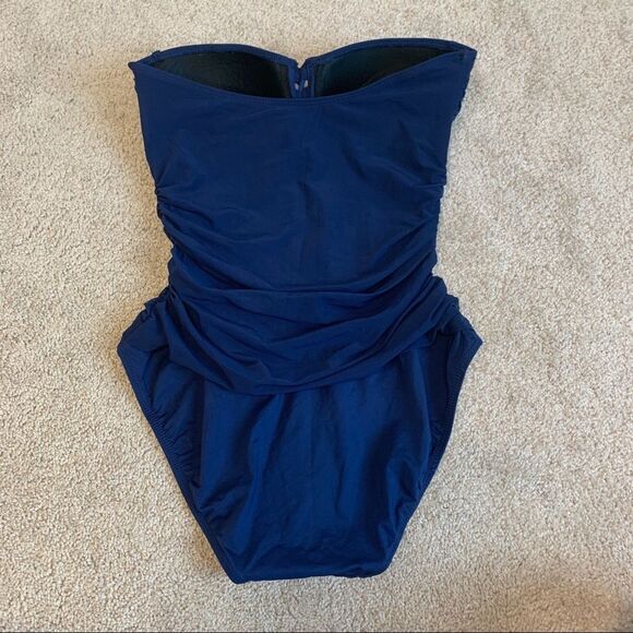 Lauren Ralph Lauren navy blue ruched one piece swimsuit Sz 8 - Picture 2 of 6